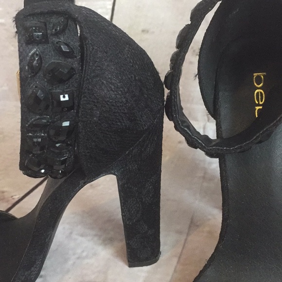 Bebe lace heels in size 8 - Picture 11 of 16